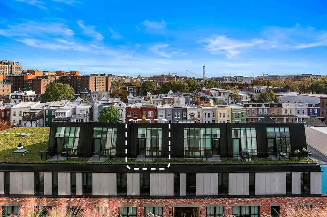 Building Photo - Trendy 1 Bedroom + den in Truxton Circle| Water included!