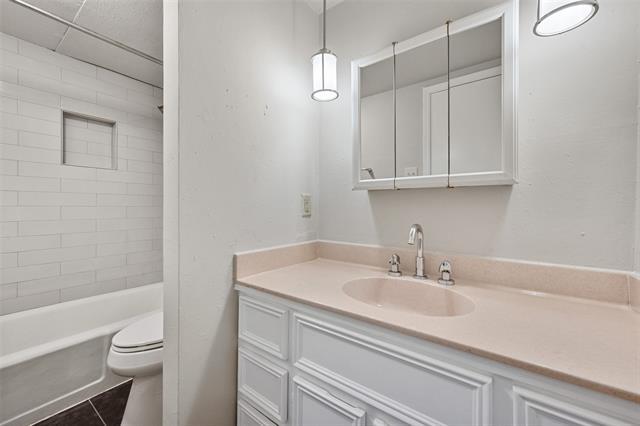 Building Photo - 4420 Harlanwood Dr