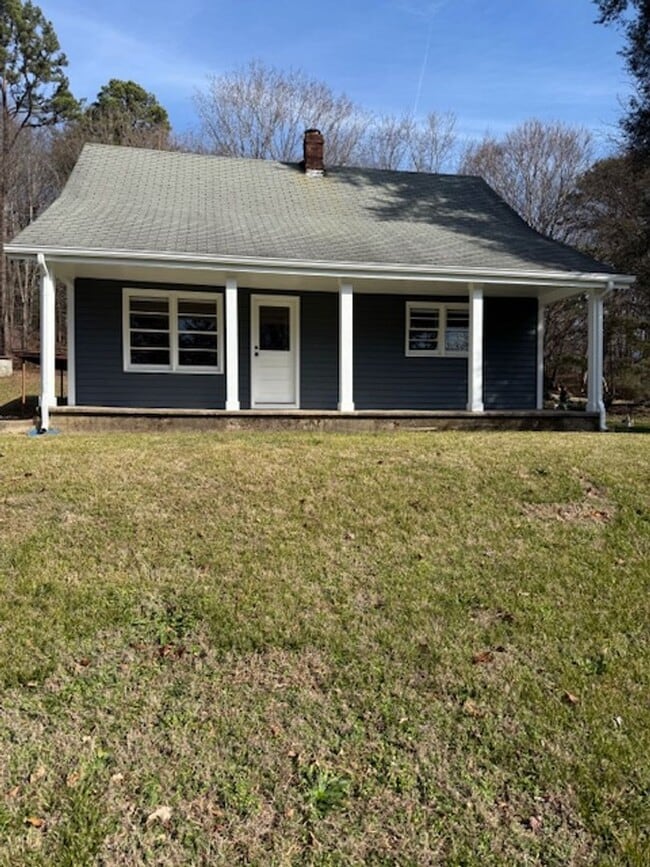 Building Photo - GORGEOUS FARMHOUSE