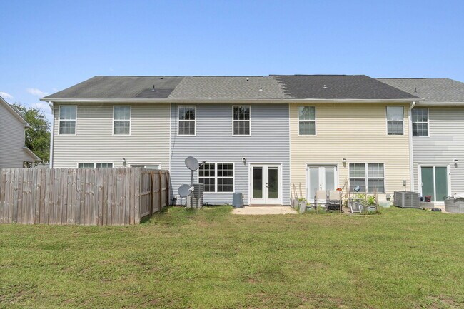 Building Photo - 183 Swaying Pine Ct