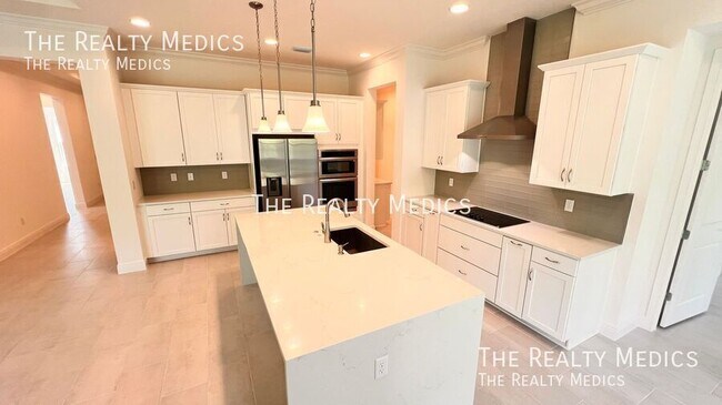 Building Photo - 1440 Nandina Cir