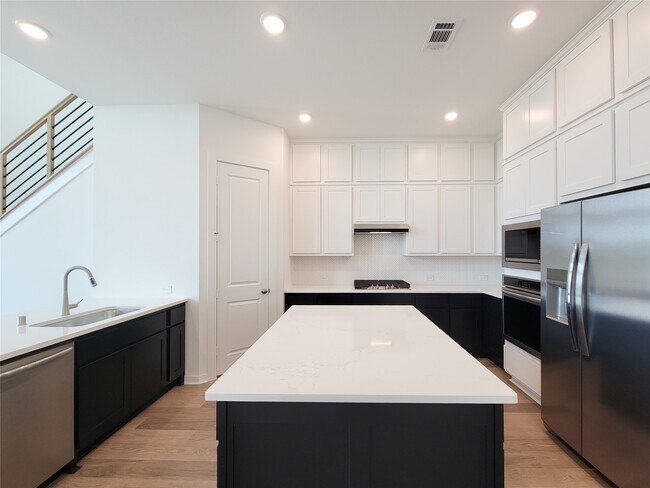 Building Photo - 19730 Riverbed Ln