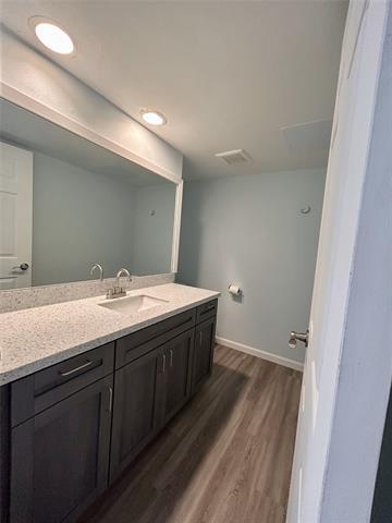 Building Photo - 2410 Hollandale Cir
