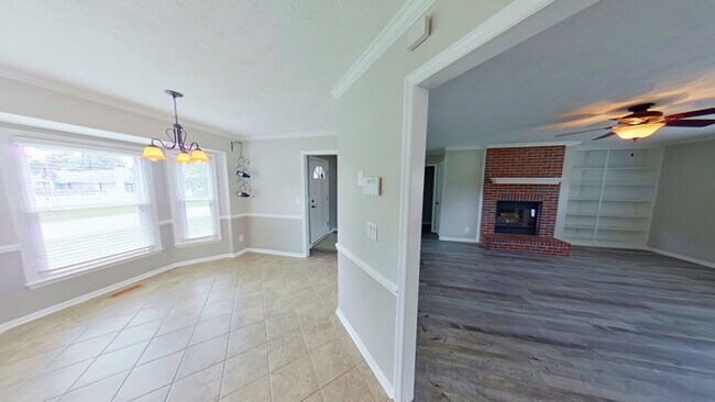 Building Photo - 867 Flintwood Rd