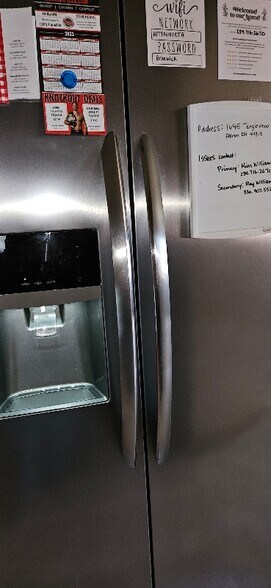 Building Photo - 1645 Tanglewood Dr