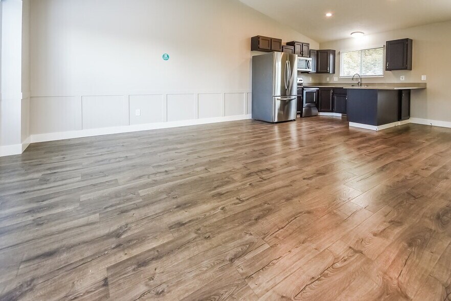 Building Photo - 2374 N 1075 E