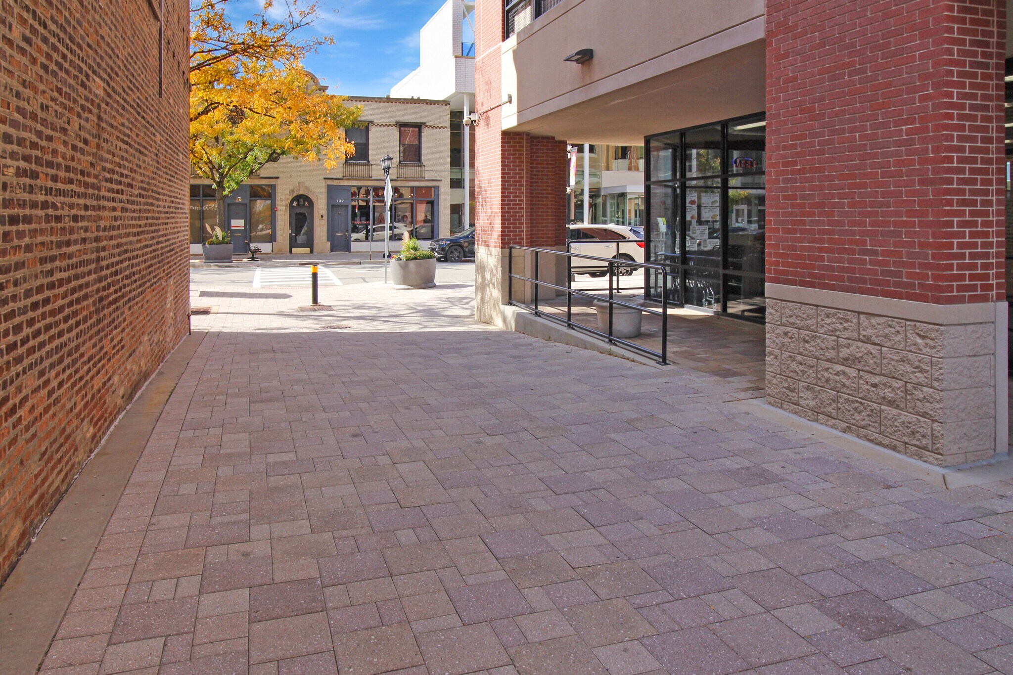 Building Photo - 127 N Addison Ave