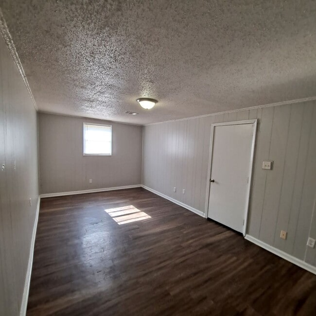 Building Photo - 4839 Applestone St