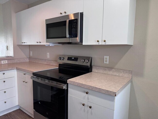 Building Photo - 5764 Sabal Trace Dr