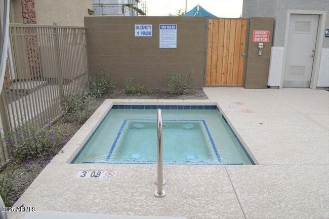 Building Photo - 4100 S Pinelake Way
