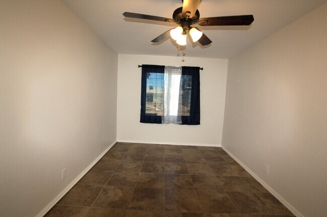 Building Photo - Completely Remodeled Duplex