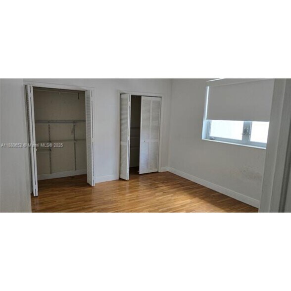 Building Photo - 3915 Ponce de Leon Blvd