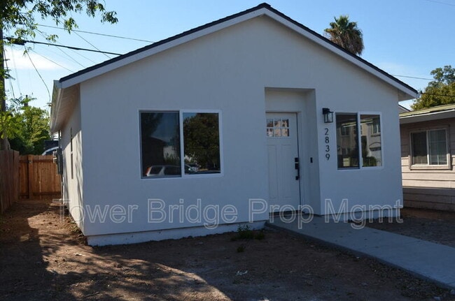 Building Photo - 2839 Taft St