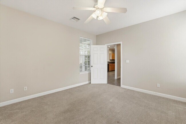 Building Photo - 3253 Stanhope Dr