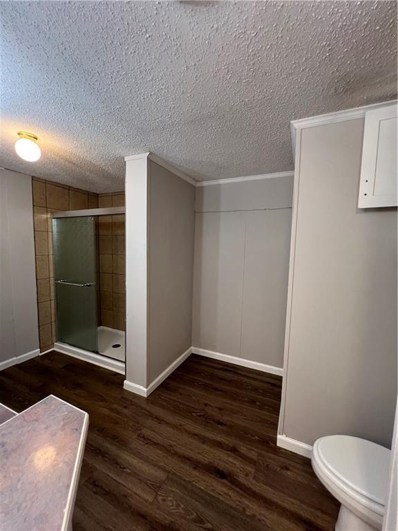 Building Photo - 465 Redwood Dr