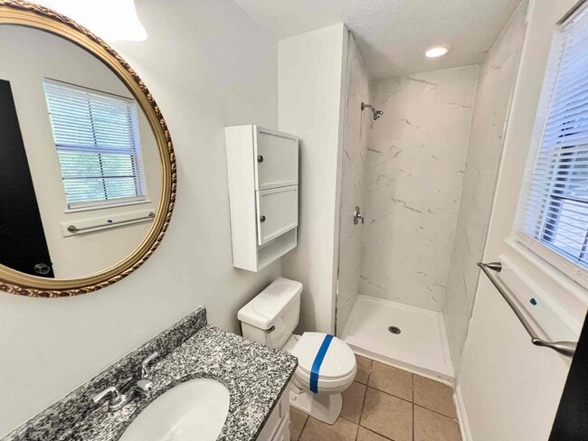 Building Photo - Fantastic 3 BR/ 2.5 BA Home in Kennesaw!