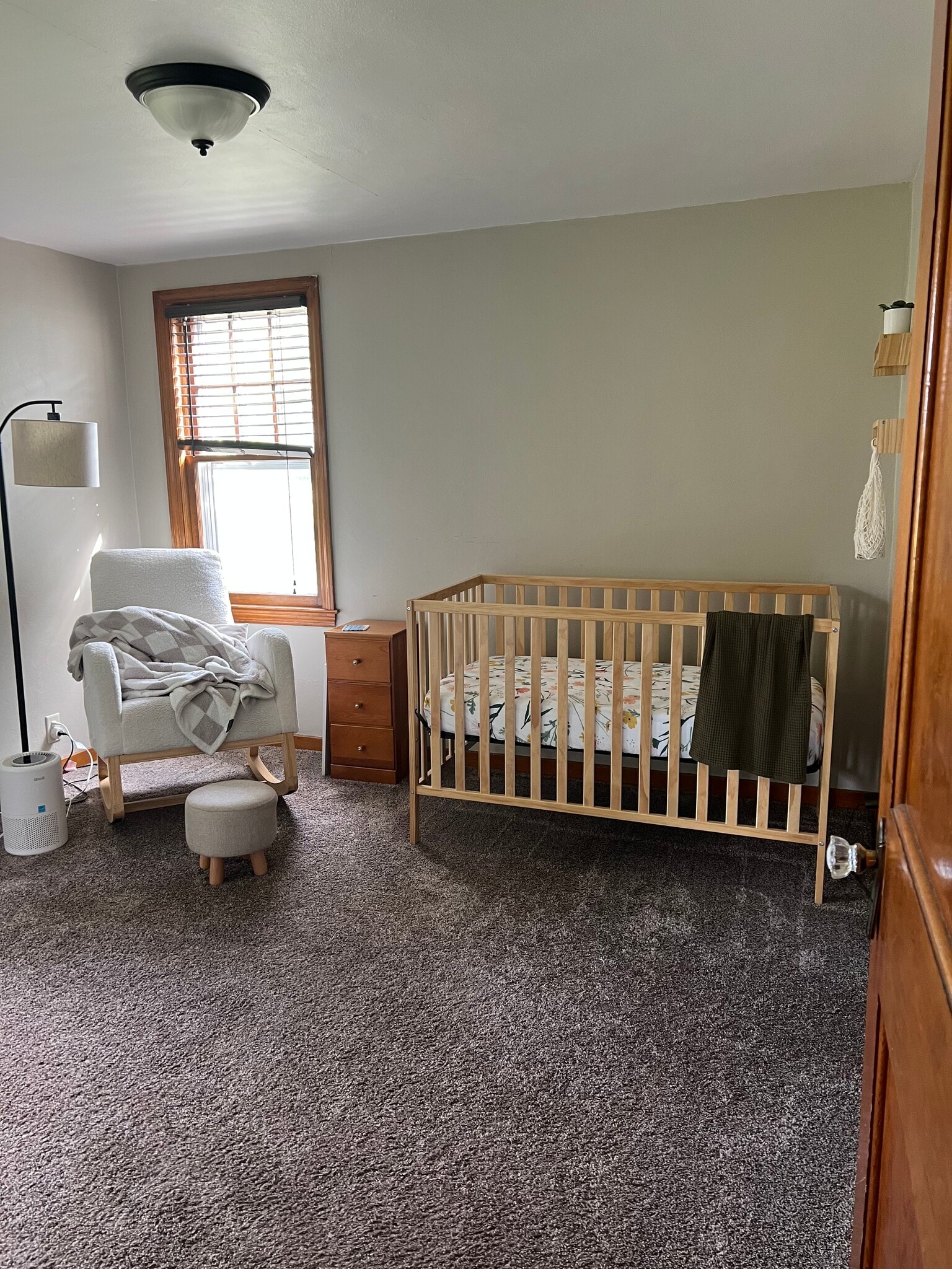 2nd Bedroom - 1004 Desnoyer St