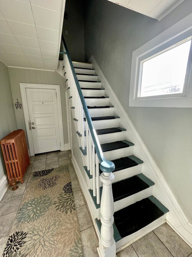 Building Photo - 3 Prospect St