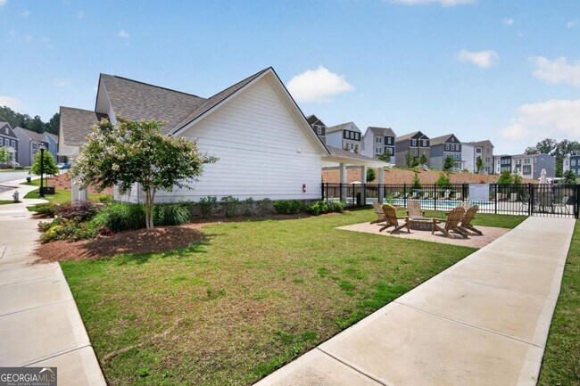 Building Photo - 1445 Creekside Cir NW