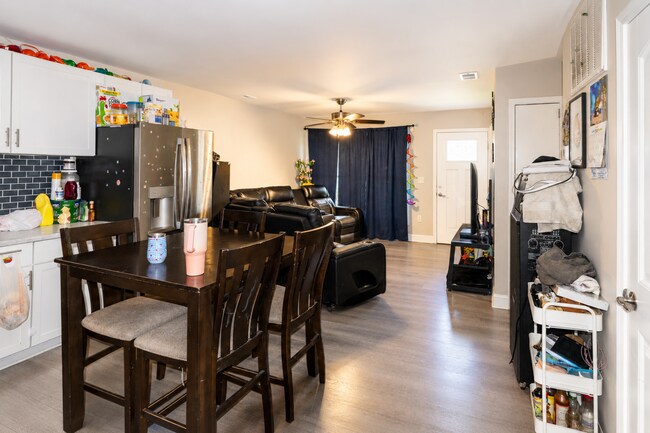 Building Photo - Beautiful 3-Bedroom Home with Private Patio!