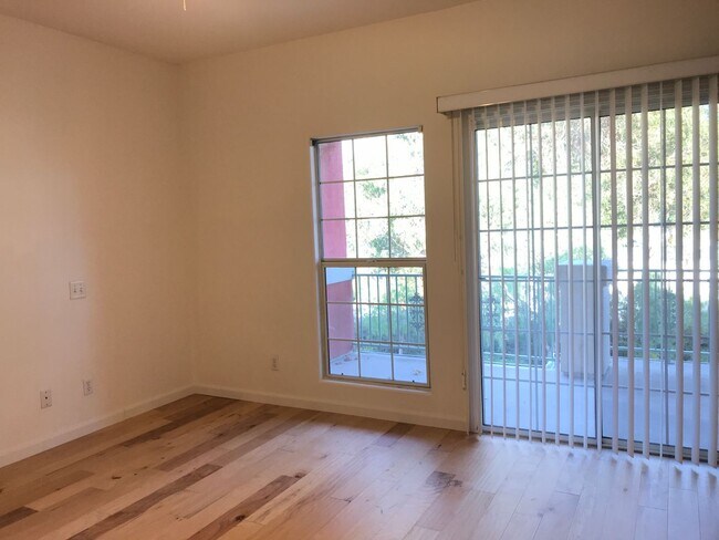 Building Photo - Groups Welcome! Nice Quiet Community One mile to downtown SLO