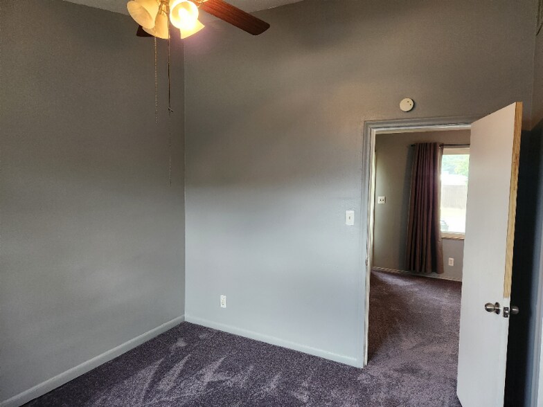 Building Photo - 591 O Connor Ave