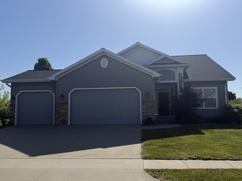 Building Photo - 3314 Cullen Dr
