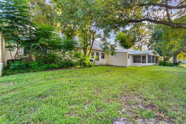 Building Photo - 8851 SW 92nd Pl