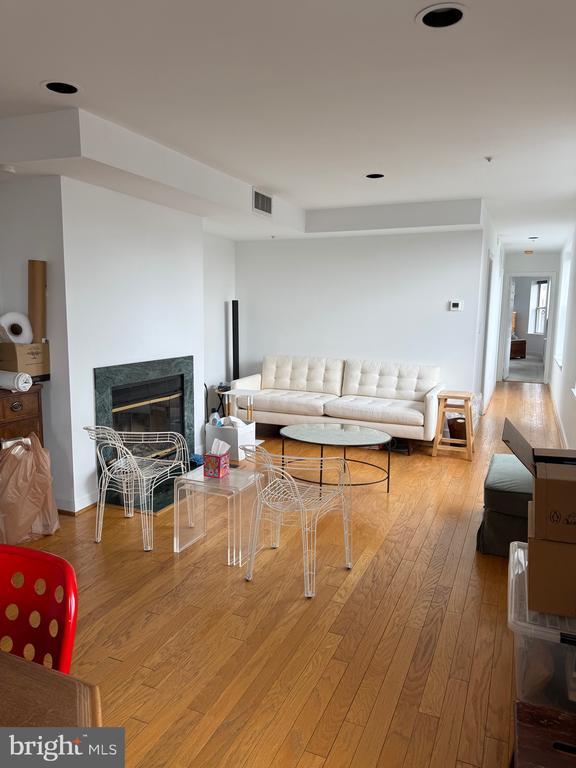 Building Photo - 1801 Calvert St NW