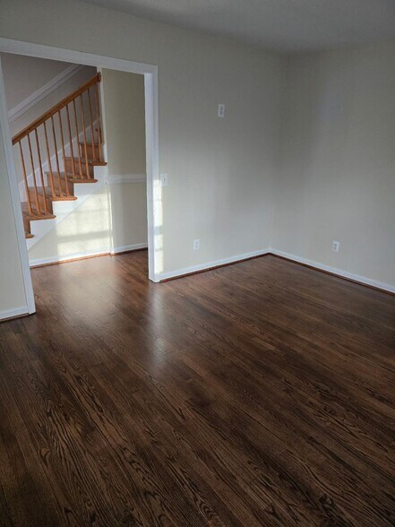 Living Room - 439 Ridgemore St