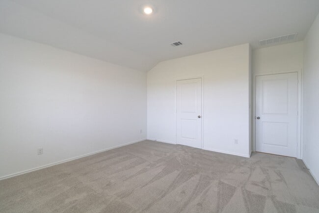 Building Photo - 157 Seminole Dr