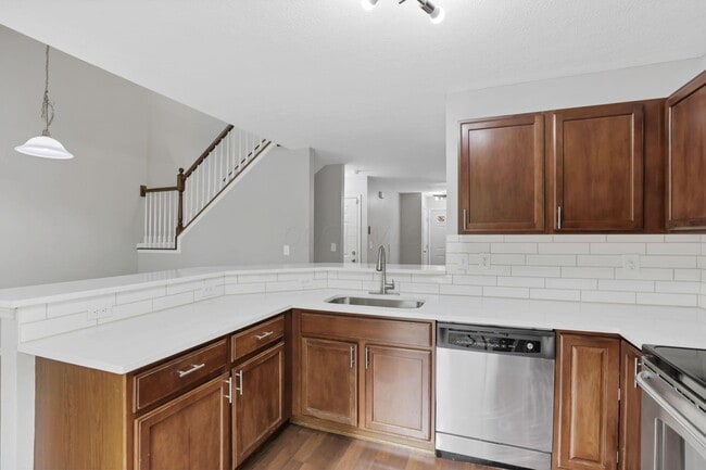 Building Photo - 6479 Walnut Fork Dr