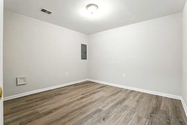 Building Photo - 15403 Gideon Gilpin St