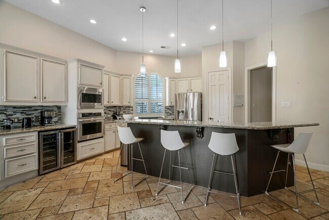 Building Photo - 13702 Sandpebble Chase