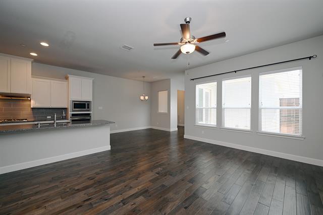 Building Photo - 1021 Water St