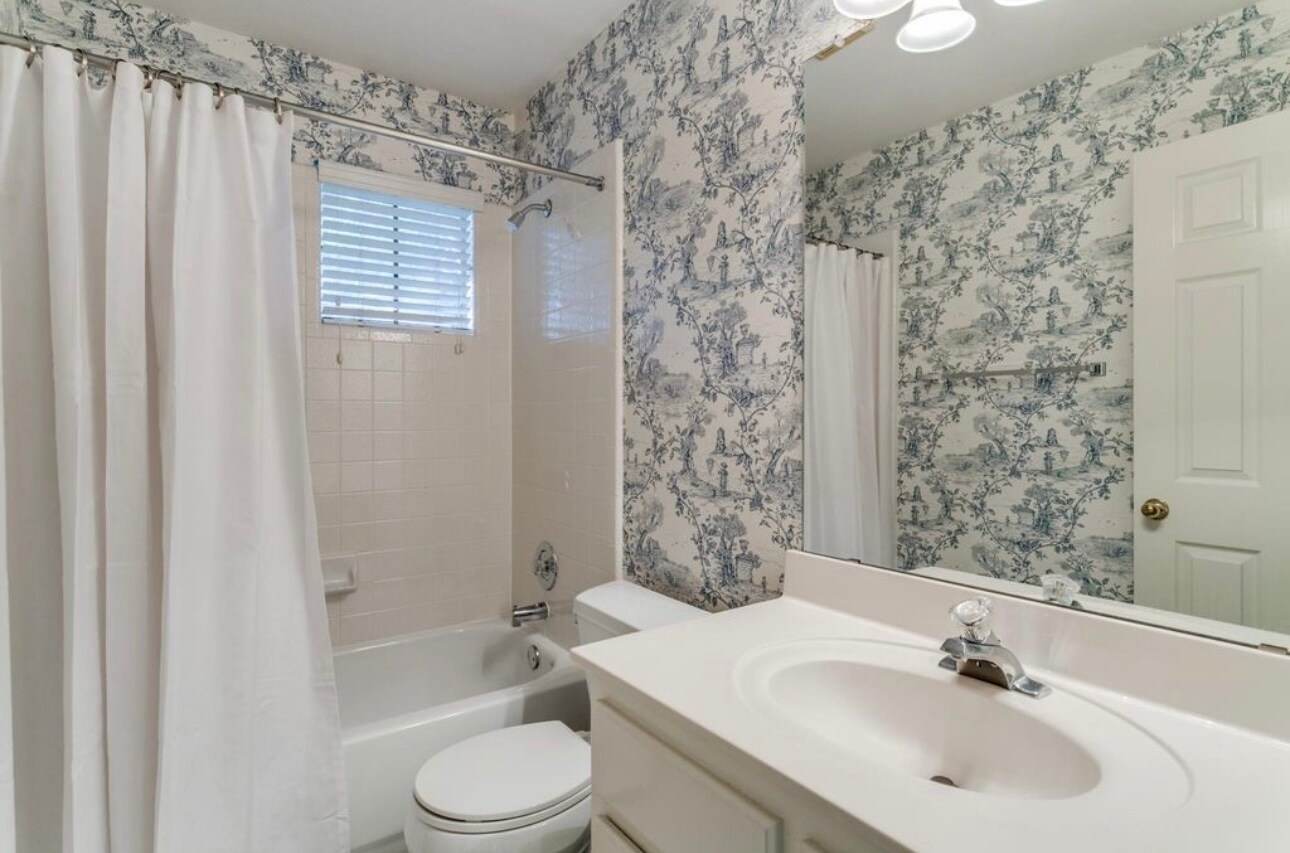 Building Photo - 602 Signet Ct