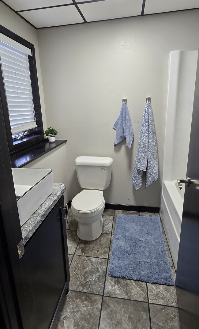 Building Photo - 809 County Rd 2 S