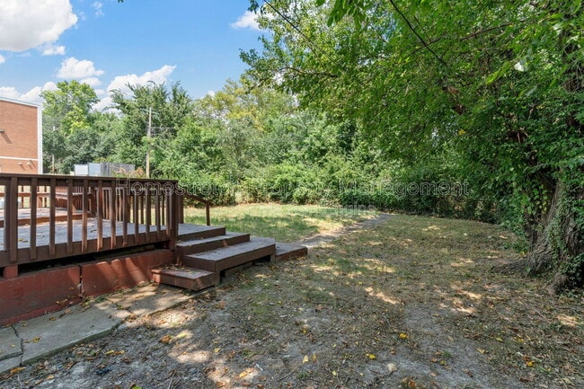 Building Photo - 2633 Avie Dr