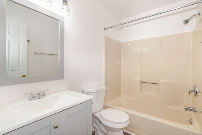 Building Photo - 6212 Spring Knoll Dr