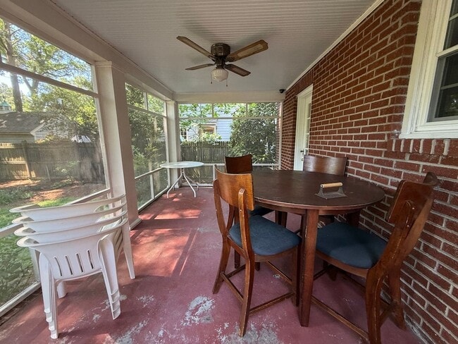 Building Photo - Beautiful 3BR/1.5BA Home in Newport News, VA - Move-in Ready!