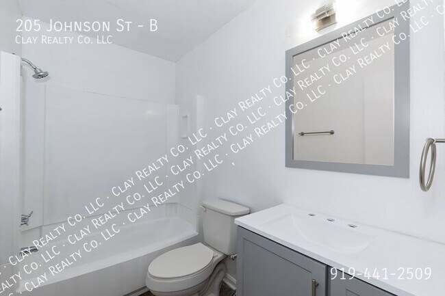 Building Photo - 205 Johnson St