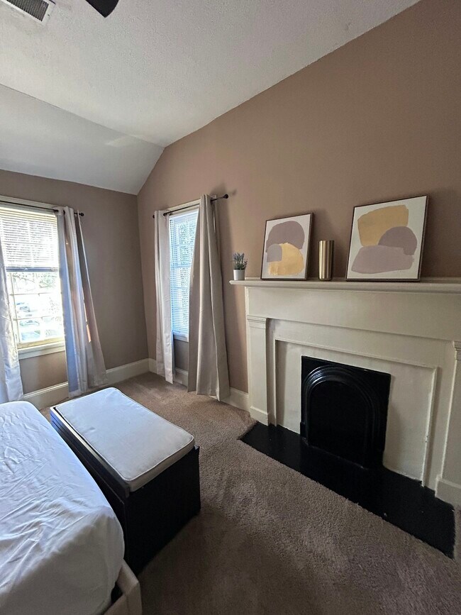 Building Photo - 350 Telfair St