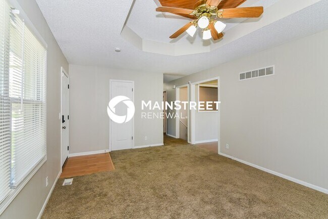 Building Photo - 505 NW Willow Dr