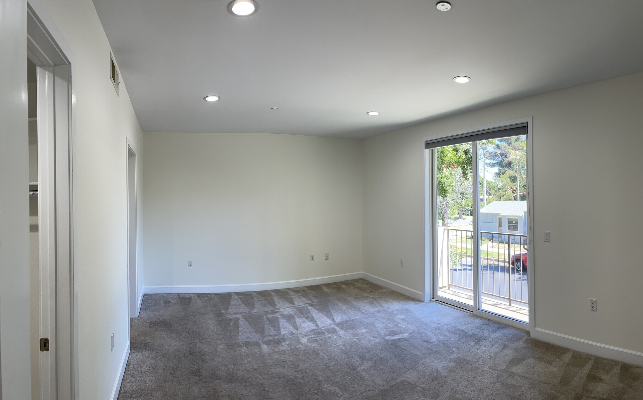 Building Photo - 14412 Killion St