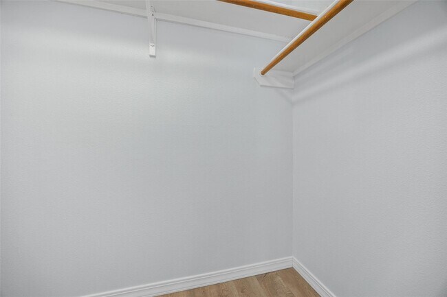 Building Photo - 11304 Avering Ln