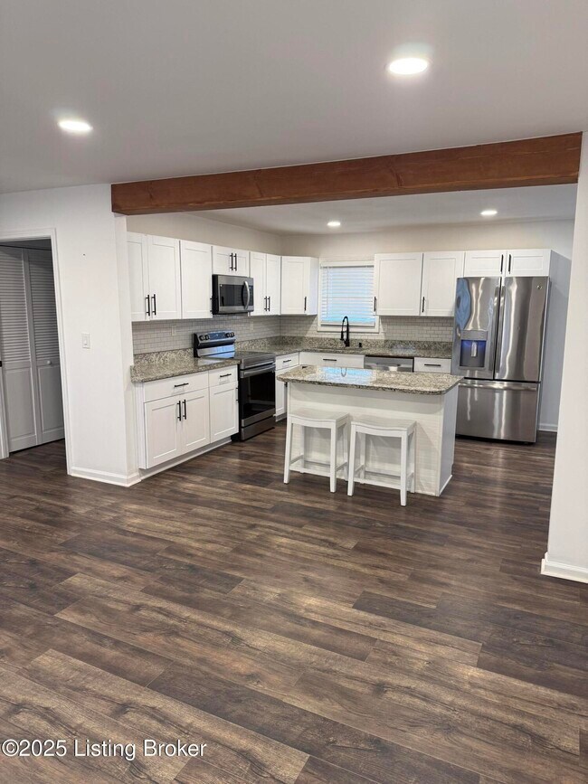 Building Photo - 3503 Dorset Rd