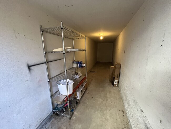 Building Photo - 3070 Corte Trabuco