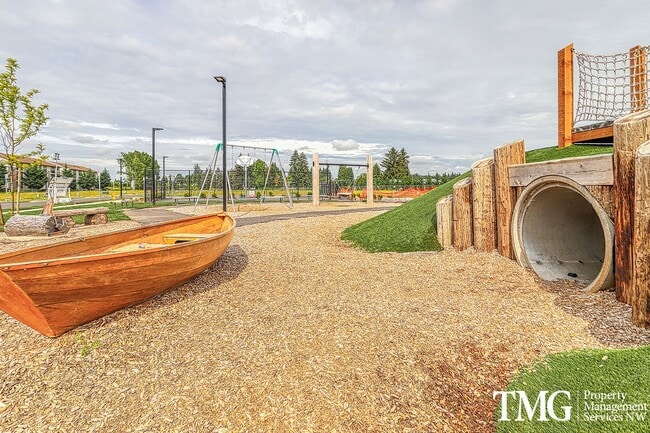 Building Photo - Wonderful 3 Bed 2.5 Bath Townhome in Orcha...