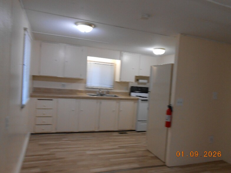 Building Photo - 430 N C St
