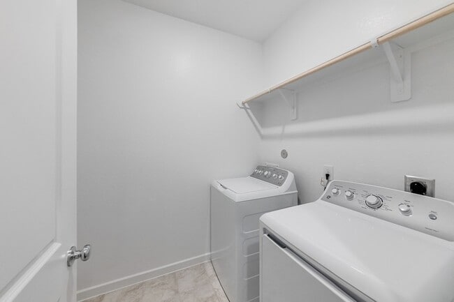 Building Photo - 21903 Wycombe Ter Wy